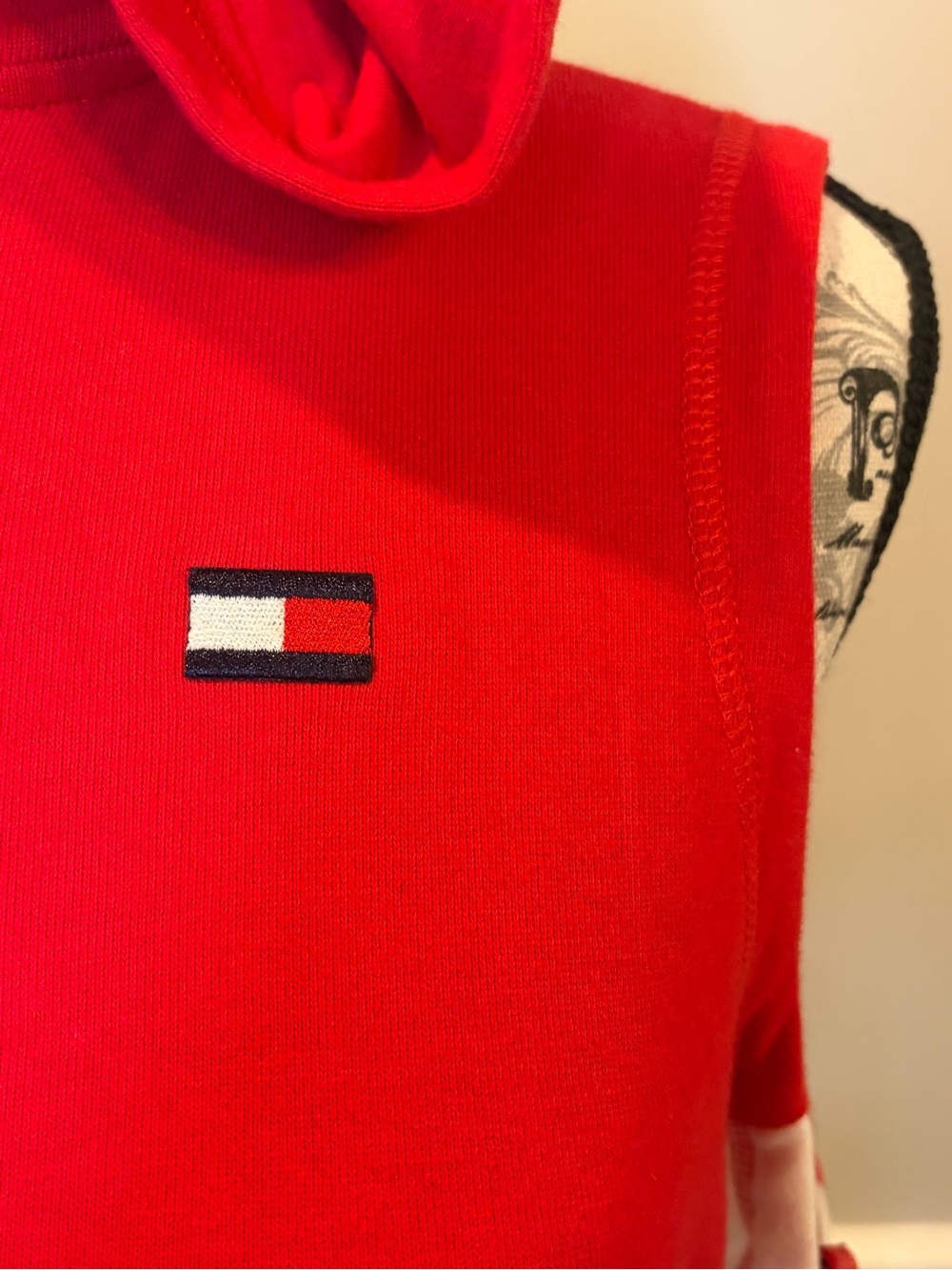 Tommy Hilfiger Red Sleeveless Hoodie with White Side Panels - Picture 4 of 7